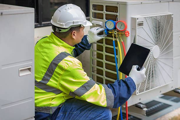 Professional Hvac technician working in Washburn, WI